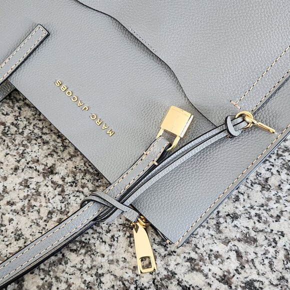 NWT MARC JACOBS The Medium Grind Pocket Tote Bag  (#246) - Picture 6 of 10